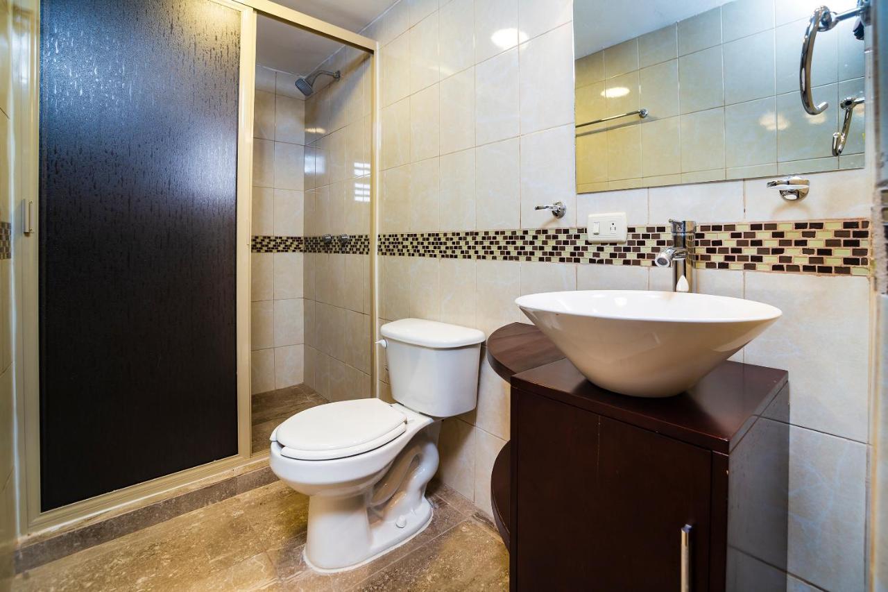 San José Suites Boutique Linares Extérieur photo