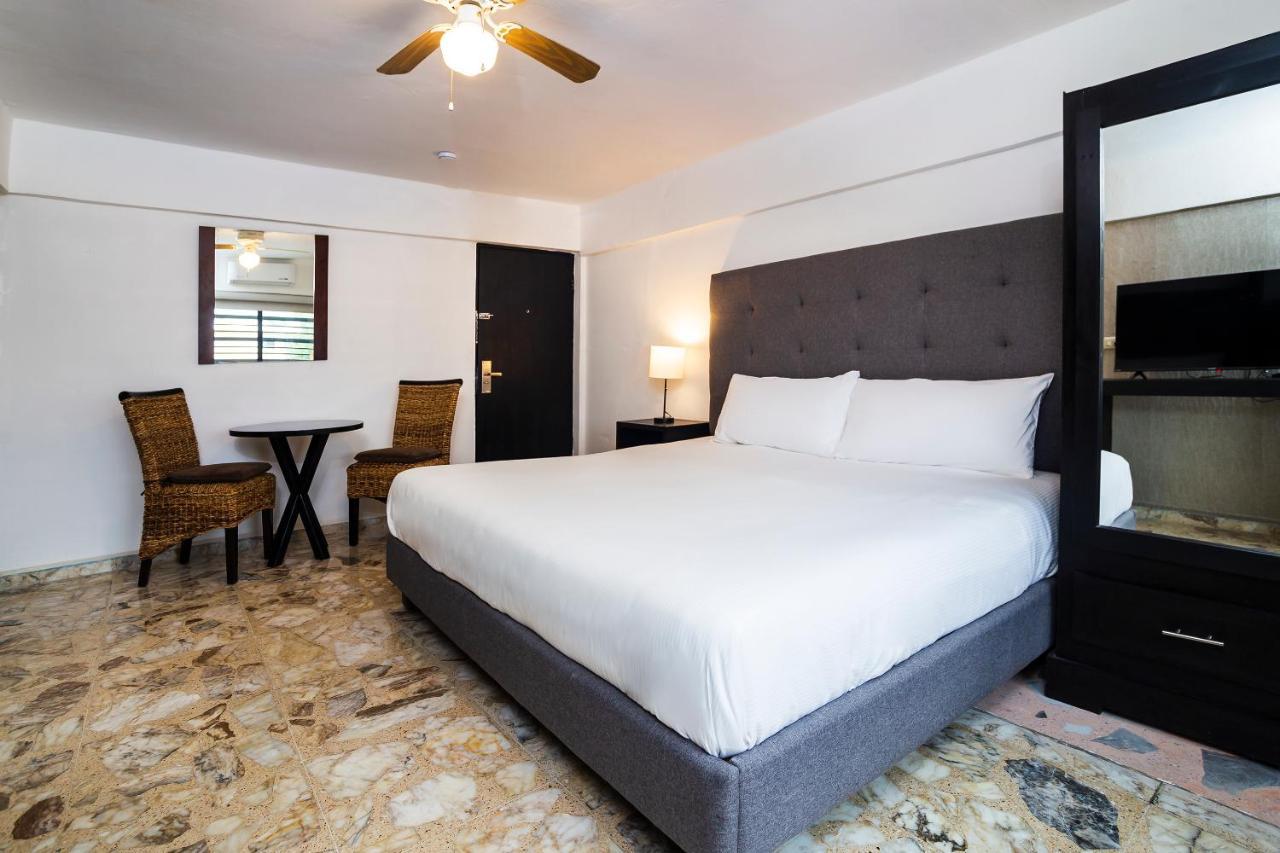San José Suites Boutique Linares Extérieur photo