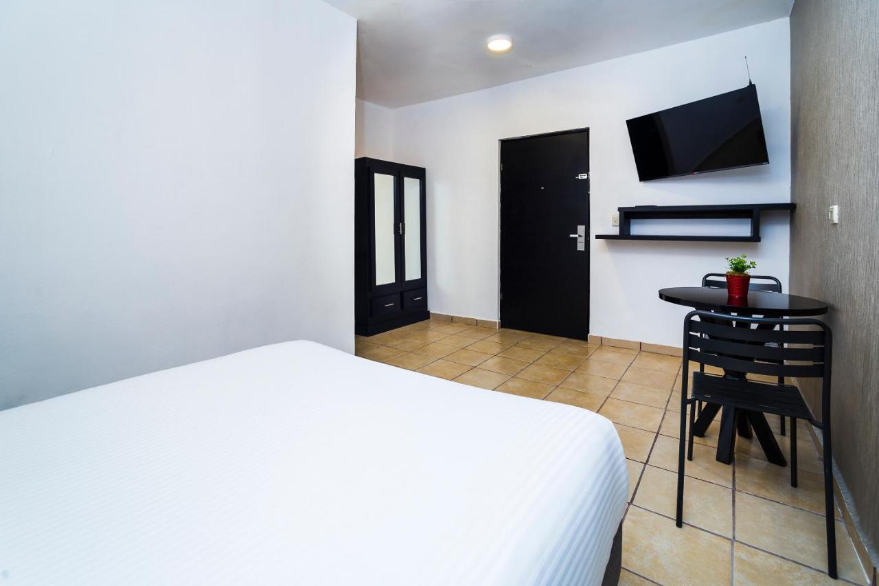 San José Suites Boutique Linares Extérieur photo